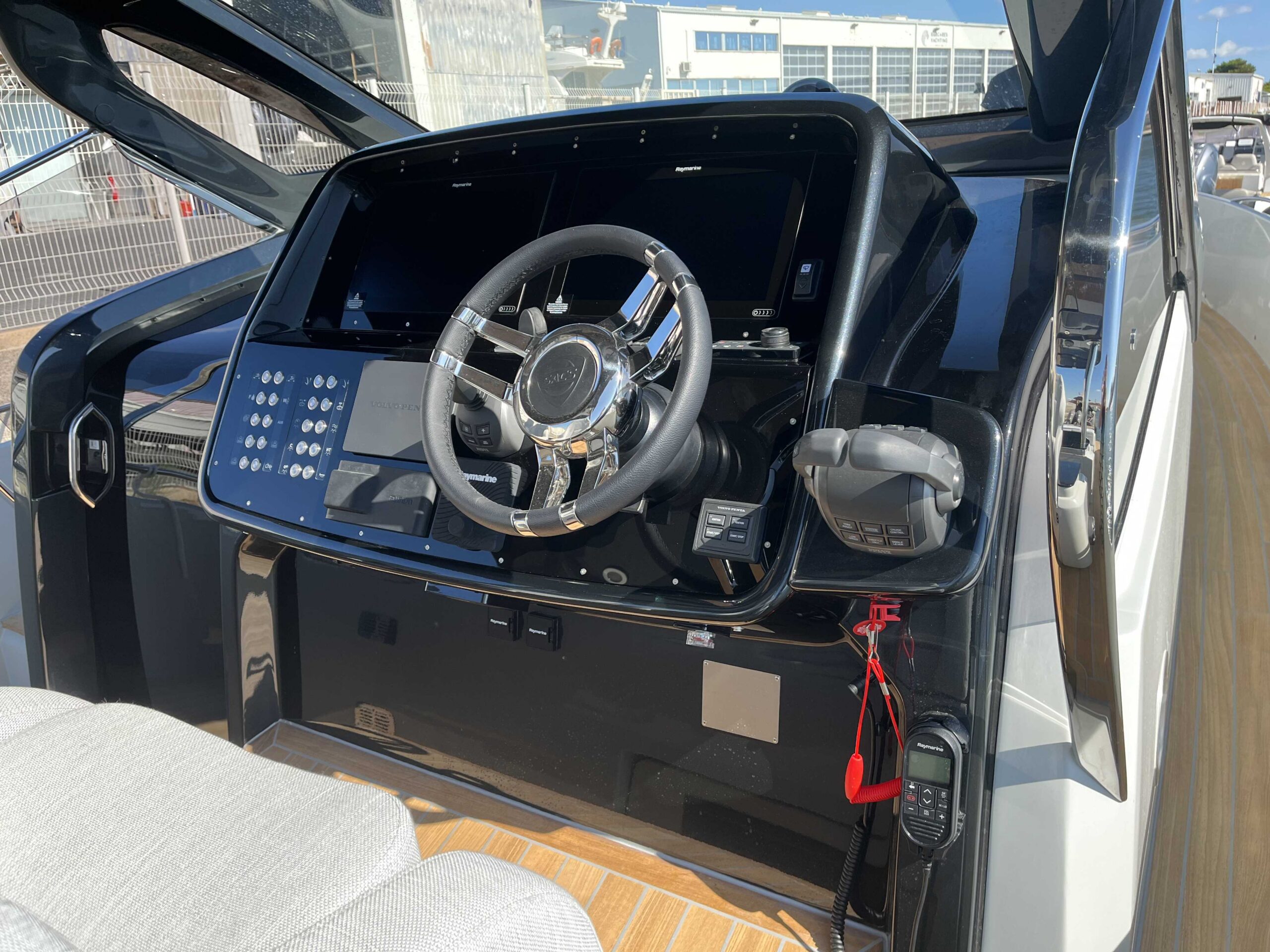 SACS REBEL 47 – Image 12