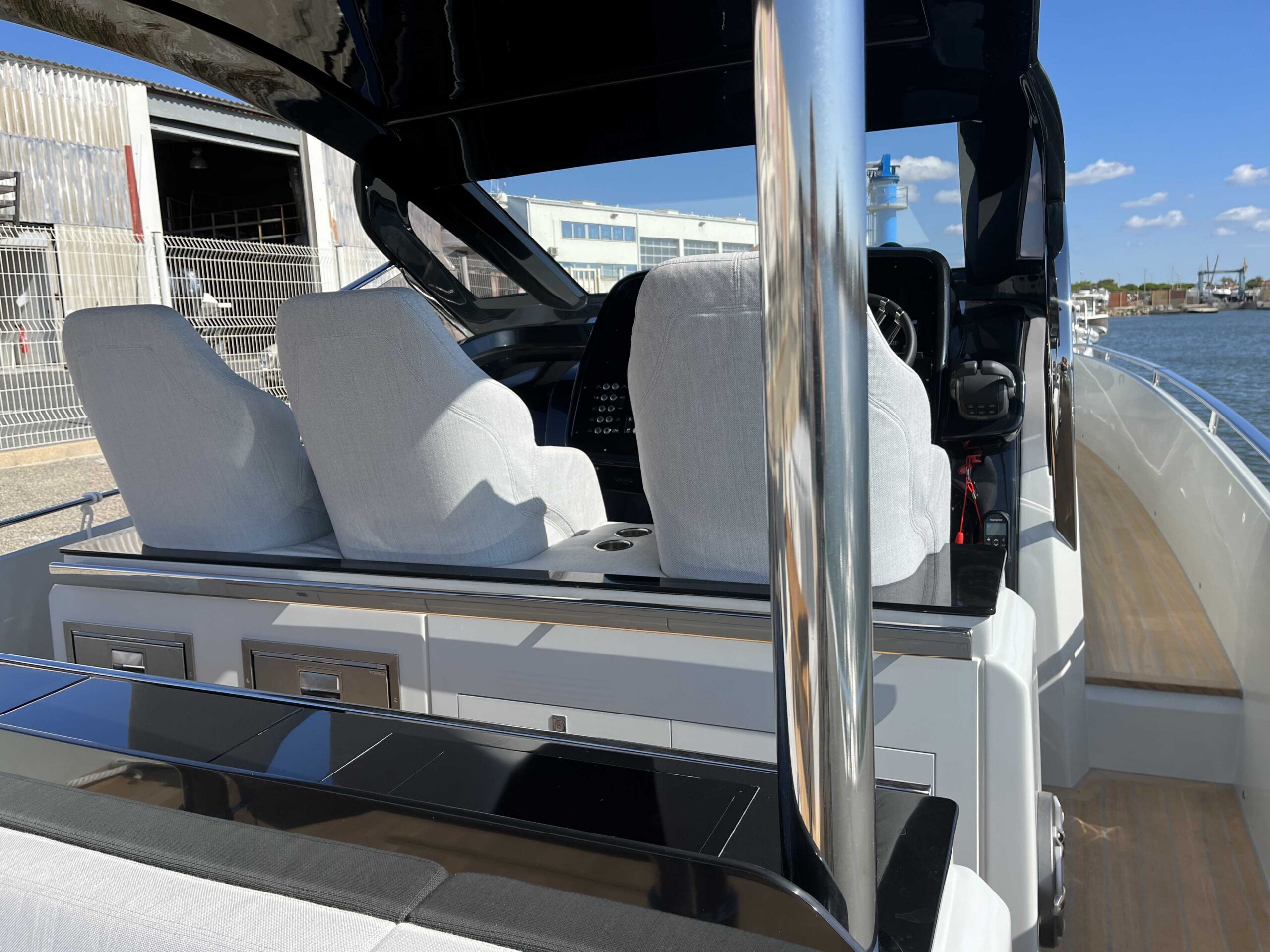 SACS REBEL 47 – Image 19