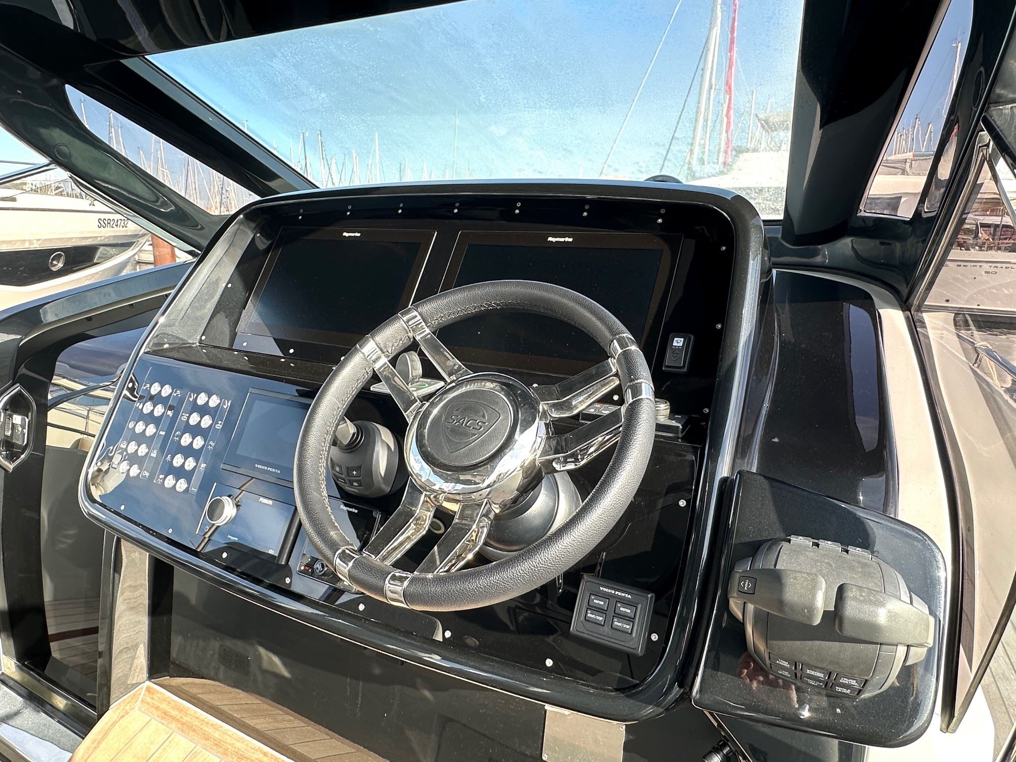 SACS REBEL 47 – Image 18