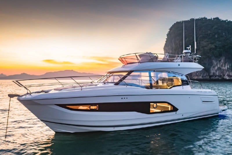 Location de bateau avec skipper de Nice a Monaco