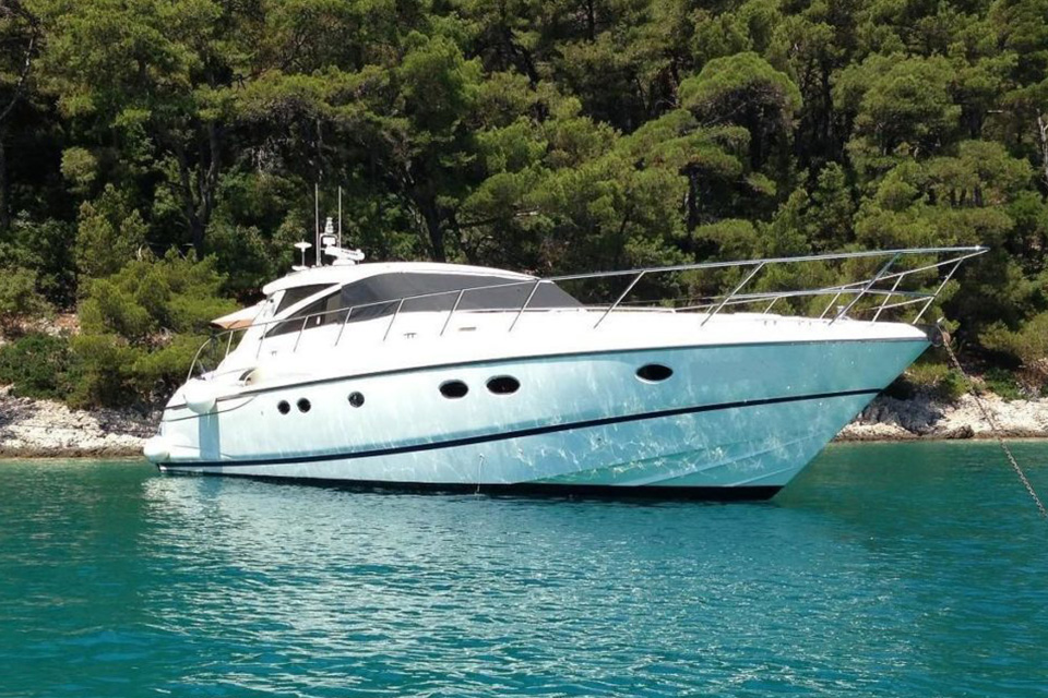 Princess-V58-location-beaulieu