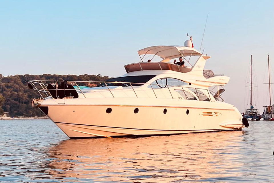 azimut-50-fly-location-beaulieu