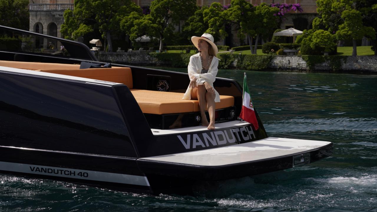 Espaces de détente extérieurs et bain de soleil du VanDutch 40