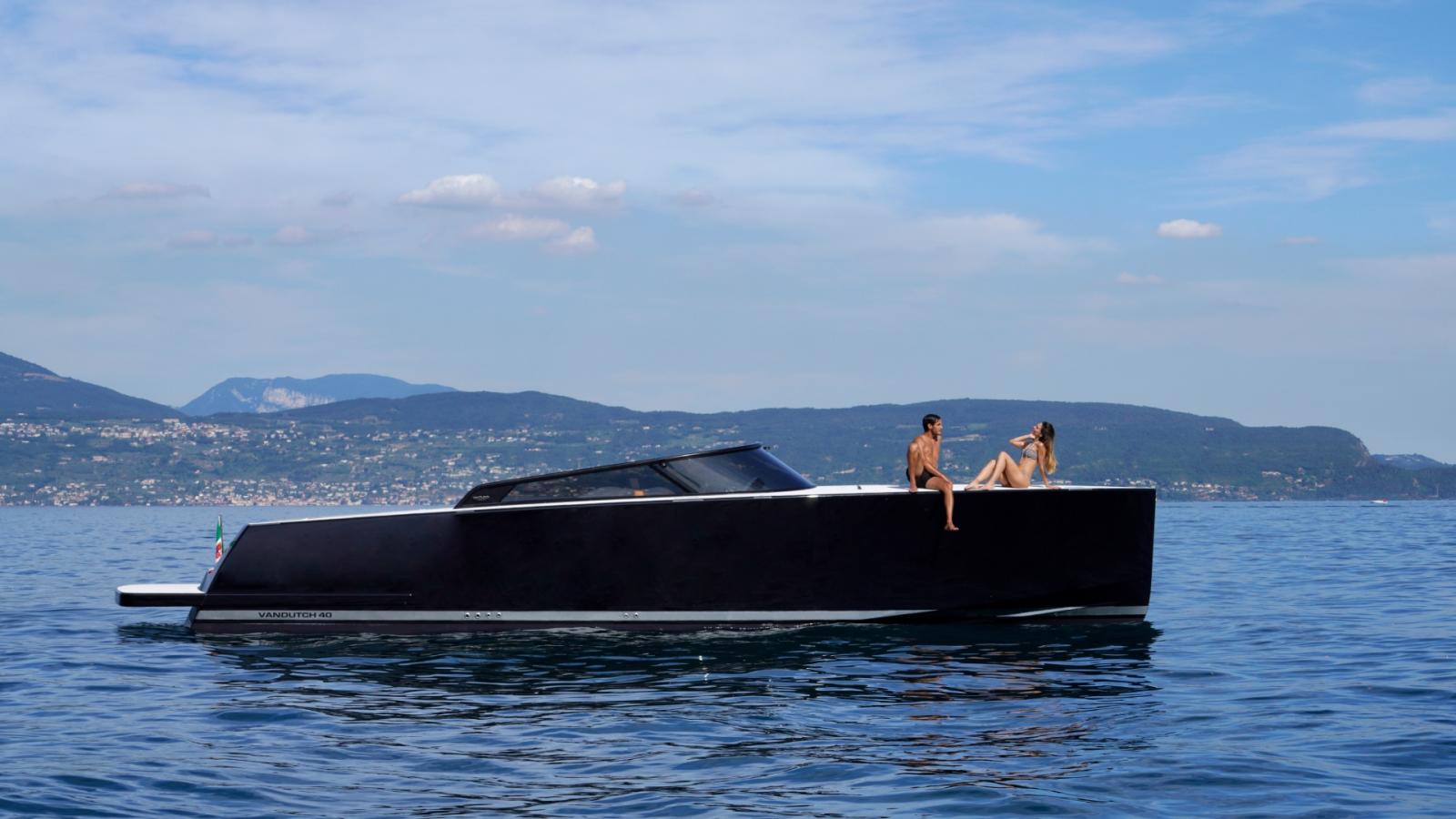 Location de Yacht de Luxe VanDutch 40 à Beaulieu-sur-Mer