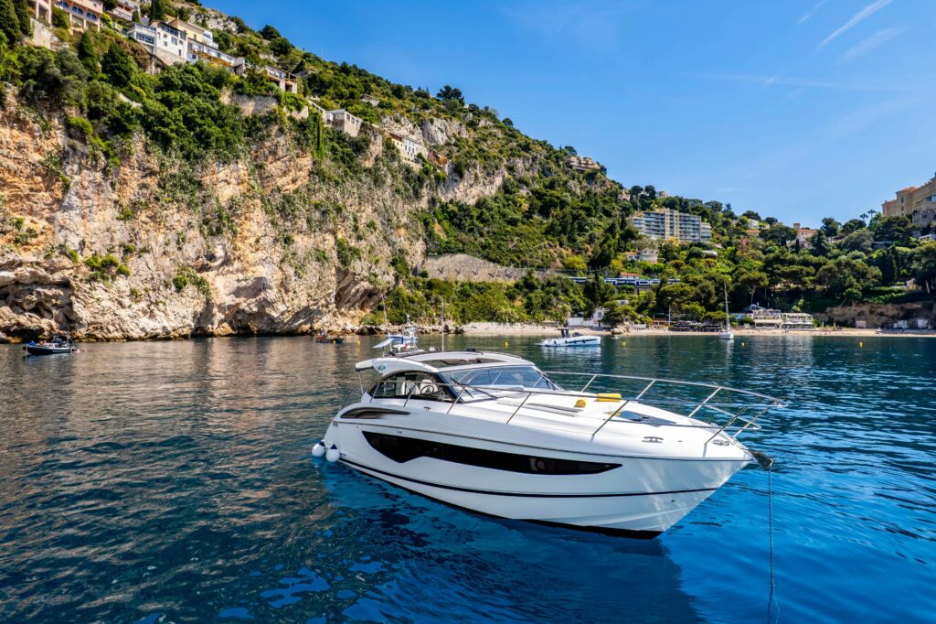 Location Princess V40 à Beaulieu-sur-Mer - Côte d'Azur